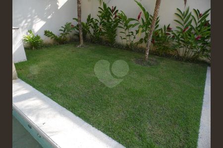 9_photo/94cdffe4b7.51e9d72e285c0521-ATLAS-31872f09-b4bd-43d7-a8ce-e7b6bcb1bc69.jpg de casa à venda com 6 quartos, 995m² em Jardim Acapulco, Guarujá