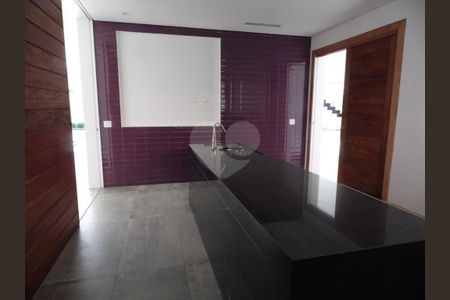 3_photo/94cdffe4b7.51e9d72e285c0521-ATLAS-b3fa2fa3-88be-44a3-9e90-83c70cd55f25.jpg de casa à venda com 6 quartos, 995m² em Jardim Acapulco, Guarujá