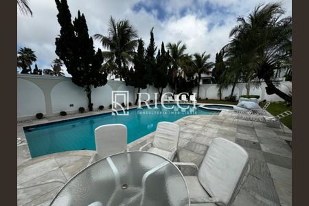 8_photo/94cdffe571.7e37425a14bd24f6-ATLAS-e73e9be5-7902-46ed-a63b-bef9f81d2fa2.jpg de casa à venda com 12 quartos, 600m² em Jardim Acapulco, Guarujá