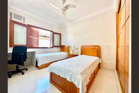 4_photo/94cdffe577.598c66e7e5047e83-ATLAS-629fb1d5-b882-4a33-9824-3acd0209f2bd.jpg de casa à venda com 5 quartos, 550m² em Jardim Acapulco, Guarujá