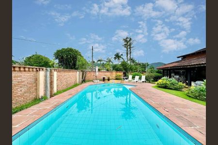 5_photo/94cdffe57b.c3f00cfadba54684-ATLAS-414b9ea2-4a43-4949-a4b2-04bb4ecda95a.jpg de casa à venda com 5 quartos, 450m² em Jardim Acapulco, Guarujá