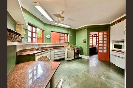 4_photo/94cdffe57b.c3f00cfadba54684-ATLAS-817dfc2a-2e91-4fd6-a768-3ca7302c59be.jpg de casa à venda com 5 quartos, 450m² em Jardim Acapulco, Guarujá