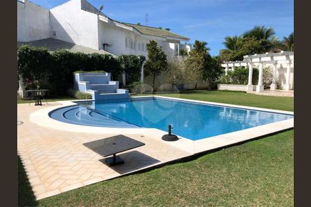 77_photo/94cdffe5ed.ad71ebb9c876c57a-ATLAS-878517bf-c7f1-45ec-92d4-f0cc81c4d00c.jpg de casa para alugar com 6 quartos, 900m² em Jardim Acapulco, Guarujá