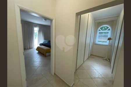 31_photo/94cdffe5ed.ad71ebb9c876c57a-ATLAS-cb82ba4b-013b-47a3-98c1-3cb1d3b9c1cf.jpg de casa para alugar com 6 quartos, 900m² em Jardim Acapulco, Guarujá