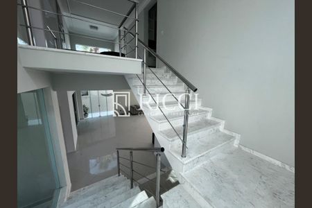 5_photo/94cdffeb2f.453790135fe203d1-ATLAS-bde0e2e0-1ad3-4da1-ba96-3b6ac57c35cb.jpg de casa à venda com 5 quartos, 450m² em Jardim Acapulco, Guarujá