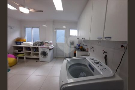 7_photo/94cdffeb73.de7f1e39899531ac-ATLAS-b5ffe3c2-b369-4375-9c72-d66e4a2e2f7a.jpg de casa à venda com 10 quartos, 800m² em Jardim Acapulco, Guarujá