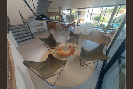 12_photo/94cdffeb7f.9737178816f17cd8-ATLAS-36ad41d1-e516-4dea-85ee-754202e6662a.jpg de casa à venda com 5 quartos, 400m² em Jardim Acapulco, Guarujá