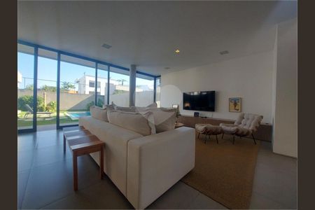 2_photo/94cdffeb7f.9737178816f17cd8-ATLAS-950efe6f-6312-4f66-90ee-c8f2fbf3fb44.jpg de casa à venda com 5 quartos, 400m² em Jardim Acapulco, Guarujá