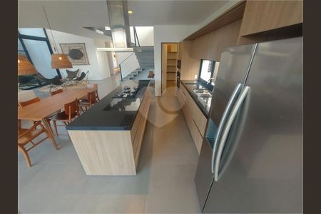 12_photo/94cdffeb7f.9737178816f17cd8-ATLAS-efdc8399-0ffd-4a4e-8eca-fd70309ab010.jpg de casa à venda com 5 quartos, 400m² em Jardim Acapulco, Guarujá