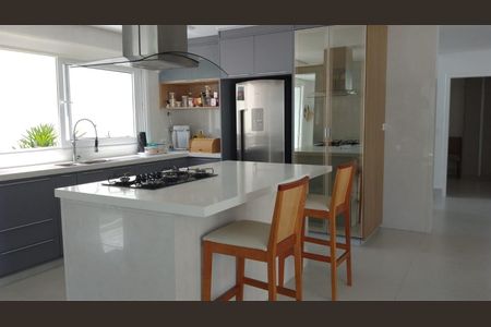 8_photo/94cdffeb9f.b7a28b76476596d7-ATLAS-0a48e7a5-e209-4410-9801-a6a98e6f7b46.jpg de casa à venda com 5 quartos, 565m² em Jardim Acapulco, Guarujá