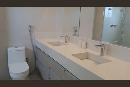 11_photo/94cdffeb9f.b7a28b76476596d7-ATLAS-2722faed-dc00-42d9-a407-e45e22c3df7c.jpg de casa à venda com 5 quartos, 565m² em Jardim Acapulco, Guarujá