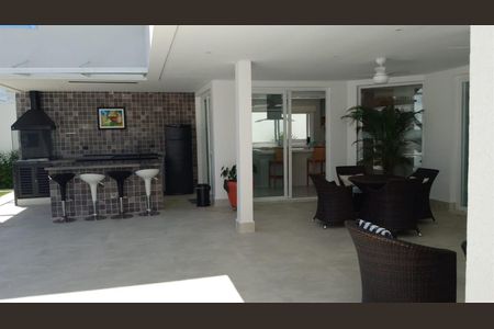 4_photo/94cdffeb9f.b7a28b76476596d7-ATLAS-a121a9a8-c939-4bd7-ac01-4b7b5c9b28cc.jpg de casa à venda com 5 quartos, 565m² em Jardim Acapulco, Guarujá