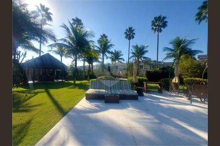 10_photo/94cdffec0f.59abdc00308a7dc6-ATLAS-5b0bd91d-1a31-404e-9284-7f7dc66295f8.jpg de casa à venda com 4 quartos, 800m² em Jardim Acapulco, Guarujá