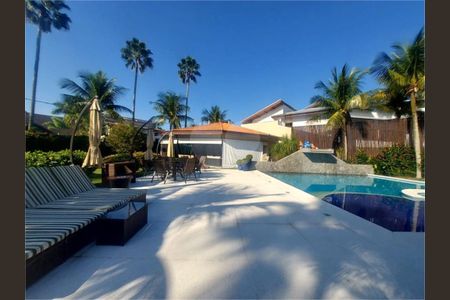 7_photo/94cdffec0f.59abdc00308a7dc6-ATLAS-6d70ff3a-e51a-4643-90ea-a6ce8a3619a1.jpg de casa à venda com 4 quartos, 800m² em Jardim Acapulco, Guarujá