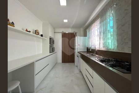 7_photo/94cdffec27.29e1f31f9edda545-ATLAS-e817a365-5e4d-4ff1-9af2-714df3ee2433.jpg de casa à venda com 9 quartos, 773m² em Jardim Acapulco, Guarujá