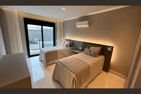 12_photo/94cdffec27.fff6d191bb96d373-ATLAS-5cc0c7d5-7dc2-429f-87d5-168f6a3a35ca.jpg de casa à venda com 7 quartos, 850m² em Jardim Acapulco, Guarujá