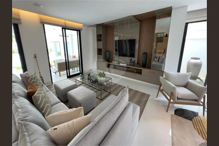 8_photo/94cdffec27.fff6d191bb96d373-ATLAS-5e401188-8df5-41bb-940e-3dcca3668da5.jpg de casa à venda com 7 quartos, 850m² em Jardim Acapulco, Guarujá