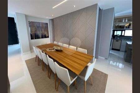 1_photo/94cdffec27.fff6d191bb96d373-ATLAS-7cb7a0e0-c42b-4e04-99f6-64ac37297640.jpg de casa à venda com 7 quartos, 850m² em Jardim Acapulco, Guarujá