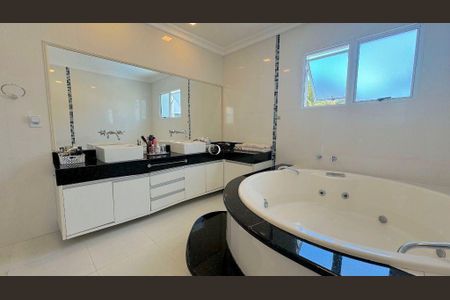 47_photo/94cdffec65.02b5358b9a709882-ATLAS-3cb22ffe-e6e2-4803-b816-80e30d515c6a.jpg de casa de condomínio à venda com 5 quartos, 444m² em Jardim Acapulco, Guarujá