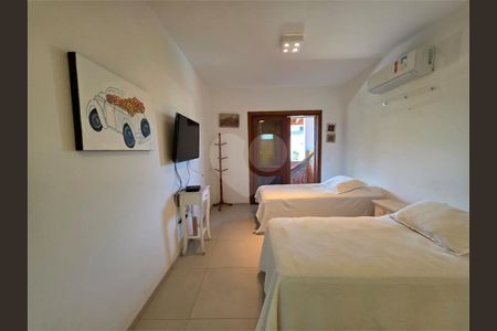 41_photo/94cdffed1f.4bd2615f33144f40-ATLAS-552fcef1-caae-4c61-9d59-7daf119d68ce.jpg de casa de condomínio à venda com 4 quartos, 400m² em Jardim Acapulco, Guarujá