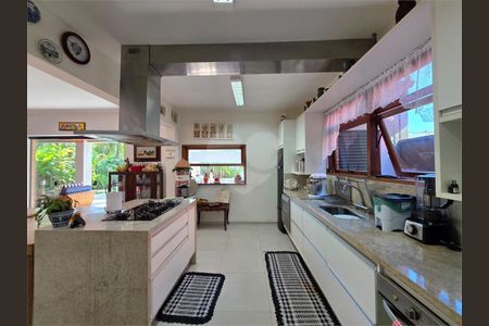 16_photo/94cdffed1f.4bd2615f33144f40-ATLAS-ced1981f-9f72-442e-8077-34d72ca5b91a.jpg de casa de condomínio à venda com 4 quartos, 400m² em Jardim Acapulco, Guarujá