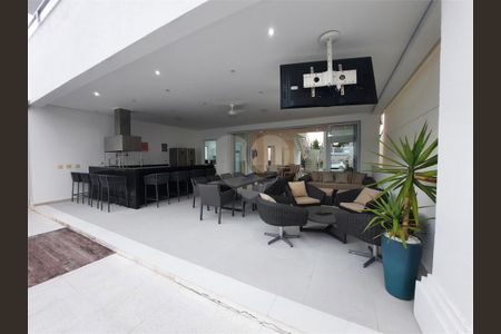 22_photo/94cdffed31.08f922be3a726ba4-ATLAS-e53dc842-6781-449d-8172-7f02e2b25d3a.jpg de casa à venda com 5 quartos, 480m² em Jardim Acapulco, Guarujá