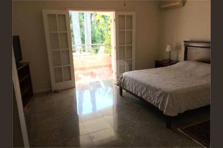 3_photo/94cdffed73.201e42ffab0c16fd-ATLAS-1b996f08-1257-40e7-8cff-d6abf8e40b95.jpg de casa à venda com 4 quartos, 592m² em Jardim Acapulco, Guarujá