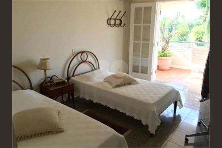2_photo/94cdffed73.201e42ffab0c16fd-ATLAS-1ca6f7a7-c468-4acc-8ece-f8327b2c8a9b.jpg de casa à venda com 4 quartos, 592m² em Jardim Acapulco, Guarujá