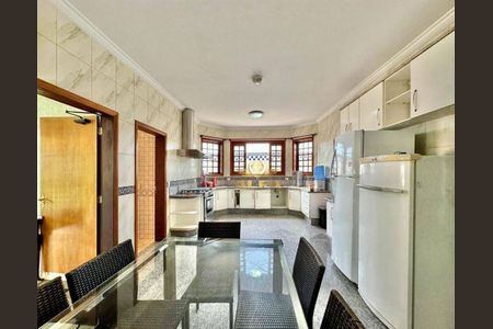 12_photo/94cdffef2f.59b9fa3339c8dcb8-ATLAS-59b9ed00-76ed-4cda-aad7-915db9fcc77c.jpg de casa à venda com 5 quartos, 550m² em Jardim Acapulco, Guarujá