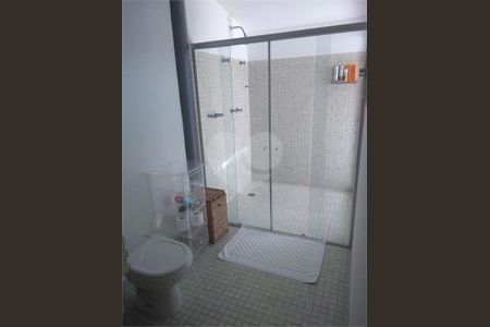 87_photo/94cdffef63.8f3f2a47dd94676f-ATLAS-8abce0c3-0516-4158-a701-9d5a3b72ae4e.jpg de casa para alugar com 6 quartos, 700m² em Jardim Acapulco, Guarujá