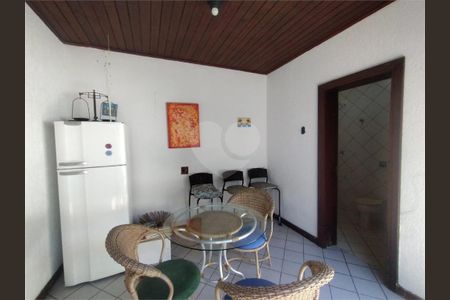 22_photo/94cdffefc1.4fc856360cf0b3d0-ATLAS-b73c5390-5423-431f-8bdc-79c3328f0e3d.jpg de casa à venda com 4 quartos, 490m² em Jardim Acapulco, Guarujá