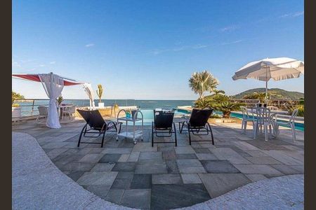 4_photo/94cdfff055.b046d4ec57f76432-ATLAS-3b8a79b2-d21f-4bd7-9813-6f4e11ddafc1.jpg de casa à venda com 10 quartos, 1411m² em Jardim Acapulco, Guarujá