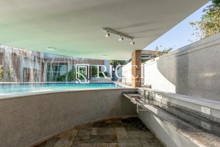 8_photo/94cdfff07f.cc28a039161dd372-ATLAS-518203c0-24e3-449e-8d76-9dcd4bf76b02.jpg de casa à venda com 7 quartos, 1000m² em Jardim Acapulco, Guarujá