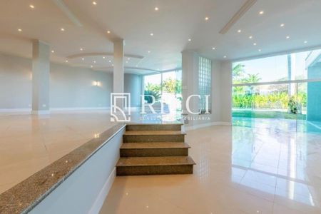 21_photo/94cdfff07f.cc28a039161dd372-ATLAS-b3d76bf4-6d5d-4acf-bf77-6da6df2a6a38.jpg de casa à venda com 7 quartos, 1000m² em Jardim Acapulco, Guarujá