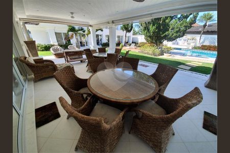 5_photo/94cdfff099.de1539f27b8bccfe-ATLAS-b202c78b-fe8b-4c54-a493-b800cf7a2fe2.jpg de casa de condomínio à venda com 6 quartos, 3000m² em Jardim Acapulco, Guarujá