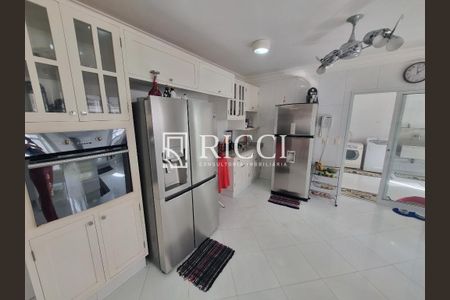 5_photo/94cdfff0a3.5b1ffa6849bccbd1-ATLAS-23abbab6-17ba-4ea9-98f1-3be6280c782b.jpg de casa à venda com 6 quartos, 3000m² em Jardim Acapulco, Guarujá