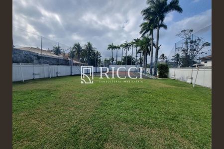 2_photo/94cdfff0a3.5b1ffa6849bccbd1-ATLAS-455dcc1d-8d12-4b35-a320-959d6bed88e5.jpg de casa à venda com 6 quartos, 3000m² em Jardim Acapulco, Guarujá