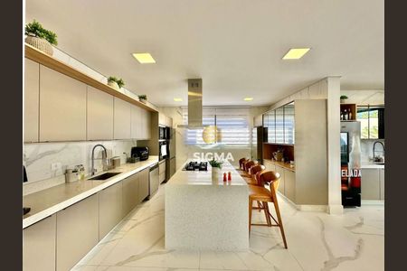 4_photo/94cdfff0d3.24a317c22631bef5-ATLAS-1d783f3d-597d-4bb4-b7d6-d8f7e1274a92.jpg de casa de condomínio à venda com 6 quartos, 450m² em Jardim Acapulco, Guarujá