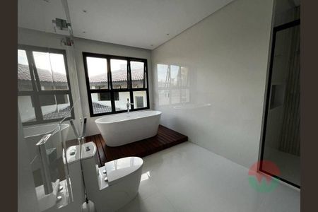 5_photo/94cdfff0d3.2832257cbb3df2c4-ATLAS-8b4a547e-e32e-424e-8ffb-51ef4294264f.jpg de casa de condomínio à venda com 5 quartos, 420m² em Jardim Acapulco, Guarujá