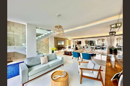 2_photo/94cdfff0d3.2832257cbb3df2c4-ATLAS-c8f0854a-ee08-4d1b-8007-6137d83e086f.jpg de casa de condomínio à venda com 5 quartos, 400m² em Jardim Acapulco, Guarujá