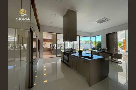 6_photo/94cdfff0d3.470e3b4ecc8ee2ef-ATLAS-3812a3bb-ae91-47d1-b21a-9b356e619890.jpg de casa de condomínio à venda com 9 quartos, 1700m² em Jardim Acapulco, Guarujá