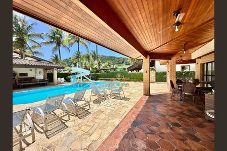 8_photo/94cdfff0d3.74a96c0b2c4b8c29-ATLAS-547488c5-e3e5-4555-a25c-34dcf6db7500.jpg de casa à venda com 4 quartos, 370m² em Jardim Acapulco, Guarujá