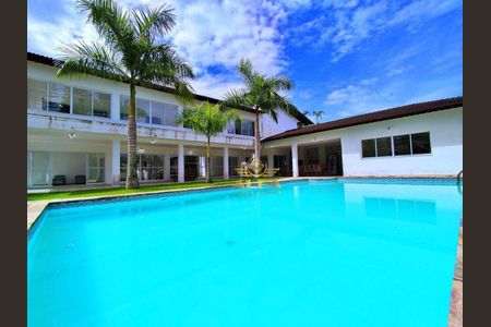 4_photo/94cdfff0d3.7a37549eceeba21f-ATLAS-132a2f36-9226-4dd8-ad45-a05ec45abcef.jpg de casa à venda com 7 quartos, 650m² em Jardim Acapulco, Guarujá