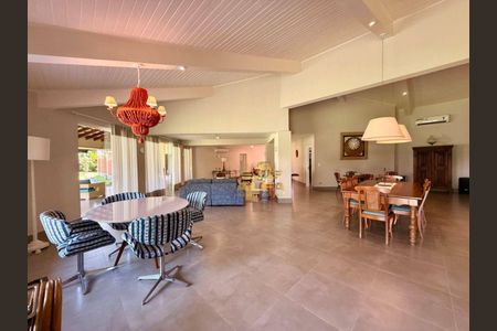 11_photo/94cdfff0d3.94cacd11540bb35e-ATLAS-5423f0f3-6b88-4ec9-8ca9-0a8b8d9fa89b.jpg de casa à venda com 4 quartos, 550m² em Jardim Acapulco, Guarujá