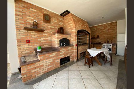 7_photo/94cdfff0d3.adea7a1cd79bc600-ATLAS-66471501-c5f8-4863-9770-1f4d0aabc48b.jpg de casa à venda com 5 quartos, 600m² em Jardim Acapulco, Guarujá