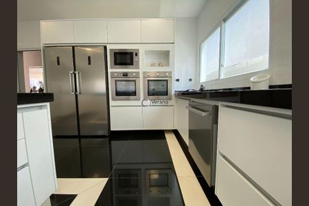 10_photo/94cdfff0d3.adea7a1cd79bc600-ATLAS-9347b291-935d-42cc-8d6d-70139bb3827e.jpg de casa à venda com 5 quartos, 600m² em Jardim Acapulco, Guarujá