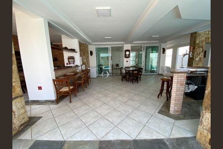 8_photo/94cdfff0d3.adea7a1cd79bc600-ATLAS-d54b3a9e-f24f-4541-bf7d-16659dc07aa4.jpg de casa à venda com 5 quartos, 600m² em Jardim Acapulco, Guarujá