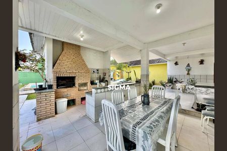 3_photo/94cdfff0d3.ba3e4f1a03d92c8a-ATLAS-06c5f6a3-e64f-44dc-994a-e10b59bdf5e1.jpg de casa à venda com 5 quartos, 400m² em Jardim Acapulco, Guarujá