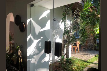 1_photo/94cdfff0d3.c06c3c5dbfc3661b-ATLAS-e5adcbe3-2ddf-4a1f-84d7-53f7c1b57dcf.jpg de casa para alugar com 3 quartos, 420m² em Jardim Acapulco, Guarujá