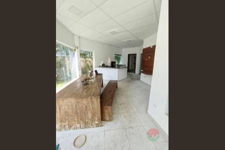 11_photo/94cdfff0d3.ceff8192393c33de-ATLAS-272aa76c-55dd-4209-92ae-8074279d0bc1.jpg de casa à venda com 4 quartos, 420m² em Jardim Acapulco, Guarujá